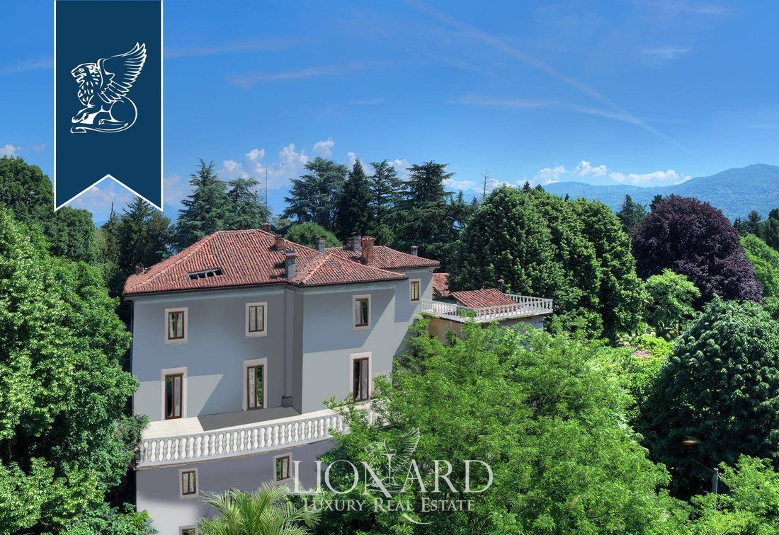 Villa in Sirone, Lombardy, Italy 3 - 10919454