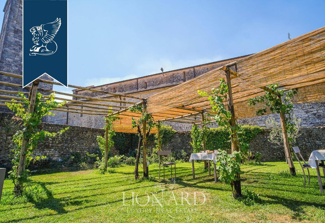 Villa in Camaiore, Tuscany, Italy 1 - 12316015