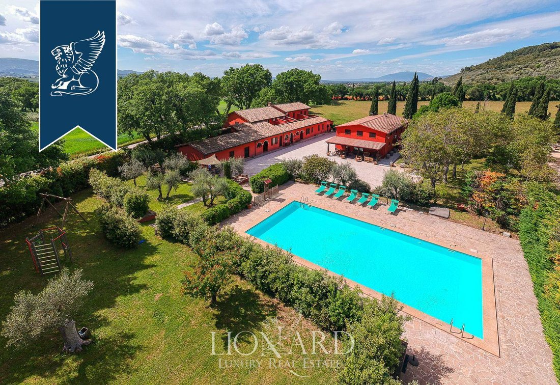 Villa in Spoleto, Umbria, Italy 3 - 11559354