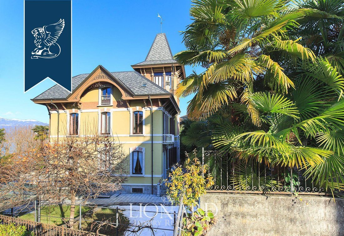 Villa à Porto Valtravaglia, Lombardie, Italie 5 - 10918961