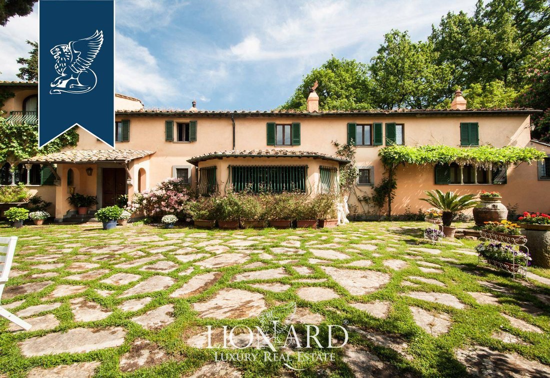 Villa in Sant'Anna - San Donato Area, Lucca, Tuscany 3 - 10919125