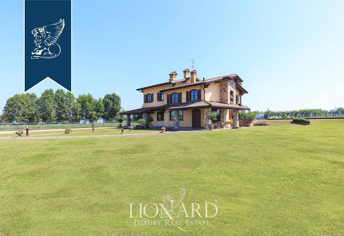 Villa in Spirano, Lombardy, Italy 5 - 10918583