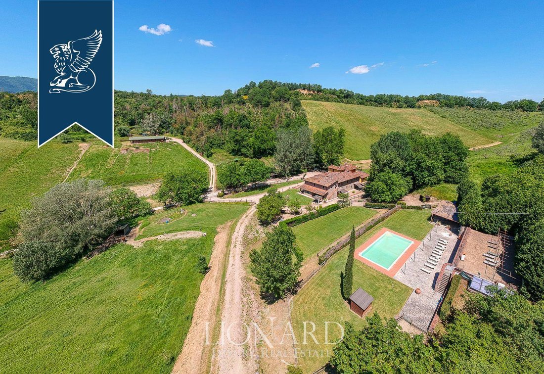 Villa in Montanino - Matassino - Ciliegi, Reggello, Tuscany 3 - 11559349
