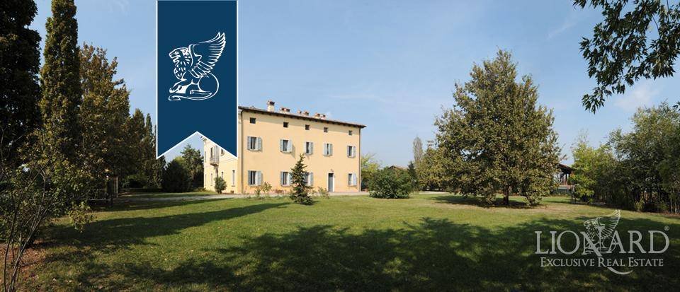 Villa in Castelfranco Emilia, Emilia-Romagna, Italy 1 - 10919397