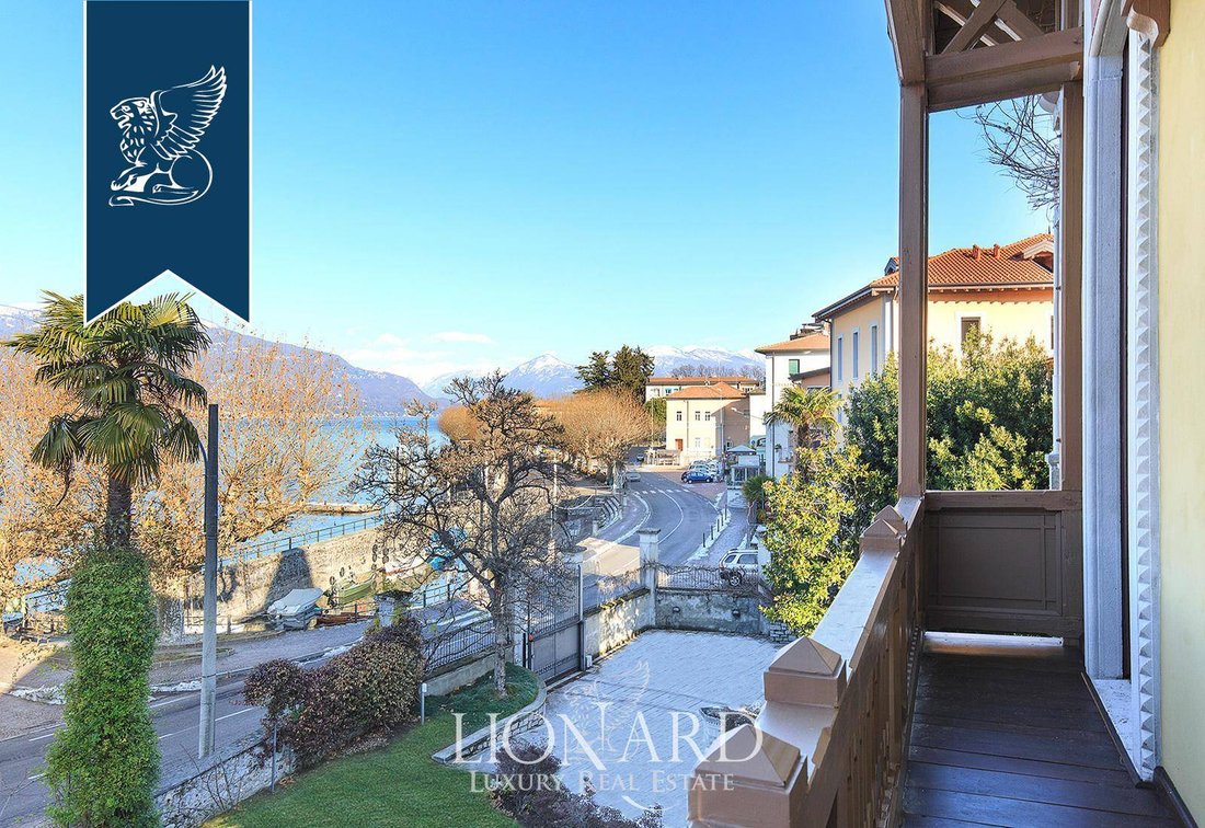 Villa à Porto Valtravaglia, Lombardie, Italie 3 - 10918961