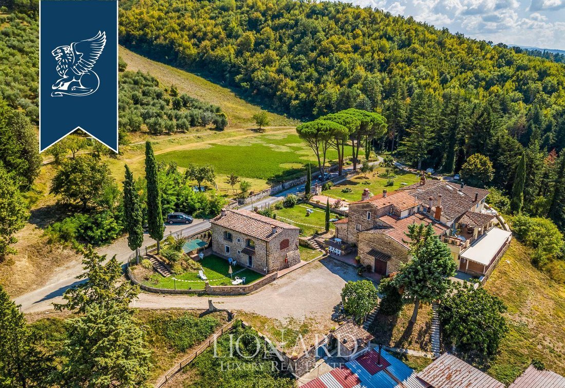 Villa in Dicomano, Tuscany, Italy 4 - 12184393