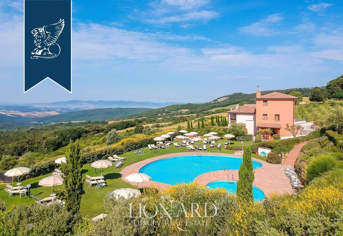 Villa in Gambassi Terme, Tuscany, Italy 2 - 10918749