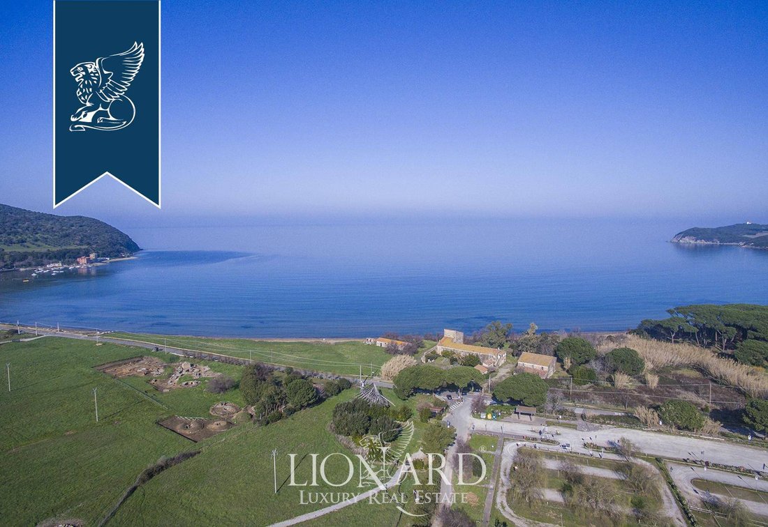Villa in San Vincenzo, Tuscany, Italy 4 - 10918120