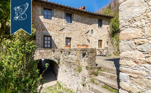 Villa in Bagni di Lucca, Tuscany, Italy 1