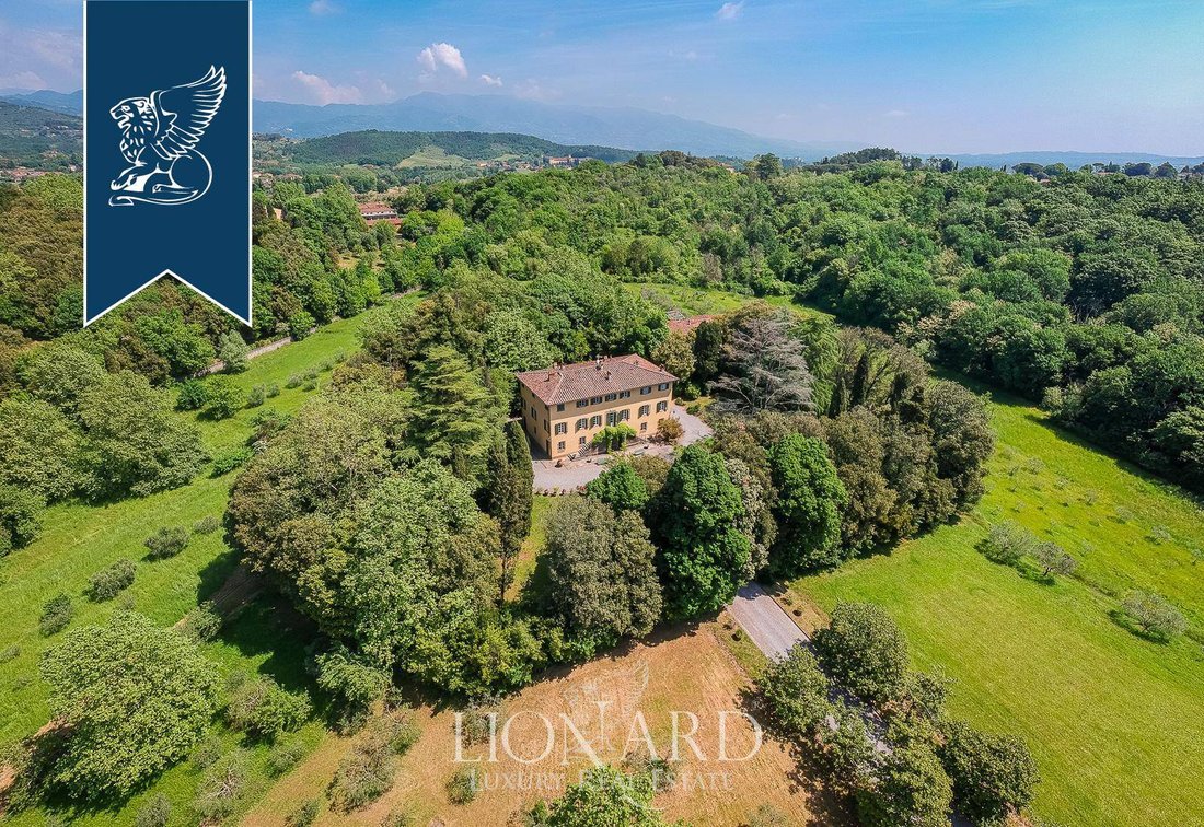 Villa in Area Monte San Quirico - Sant'Alessio, Lucca, Tuscany 2 - 12060654