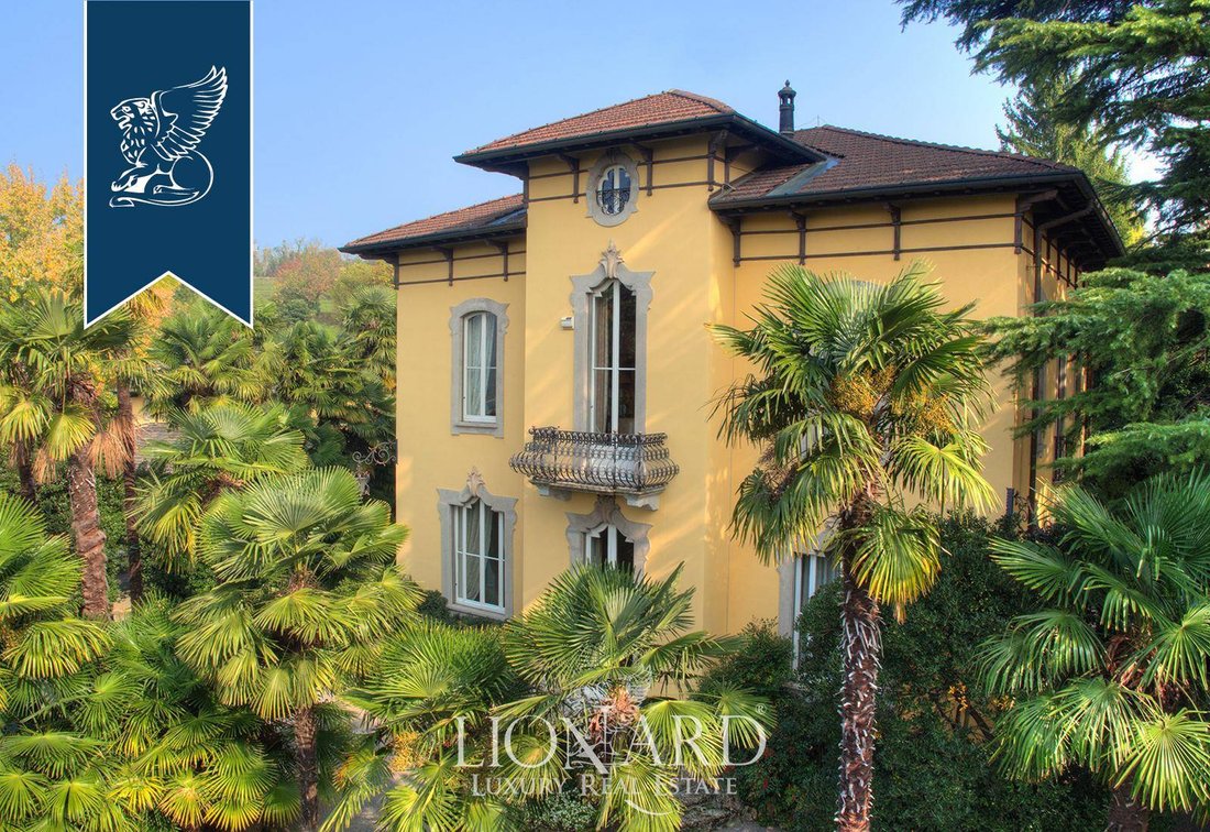 Villa in Merate, Lombardy, Italy 2 - 11987806