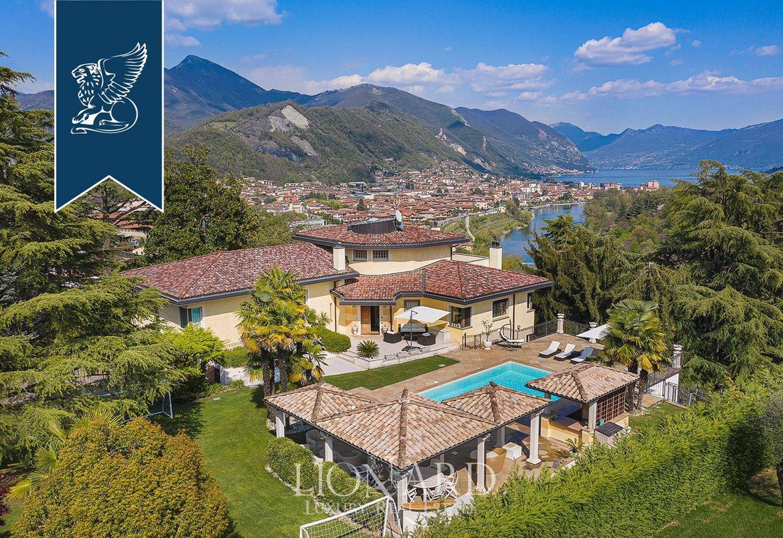 Villa in Villongo, Lombardy, Italy 3 - 11452379