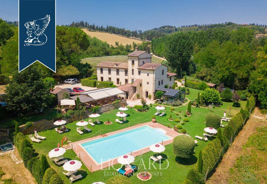 Villa in Colle di Val d'Elsa, Tuscany, Italy 3 - 12260096