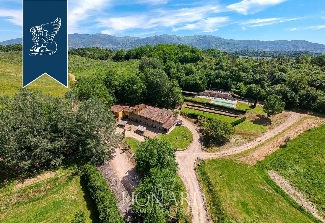 Villa in Montanino - Matassino - Ciliegi, Reggello, Tuscany 2 - 11559349