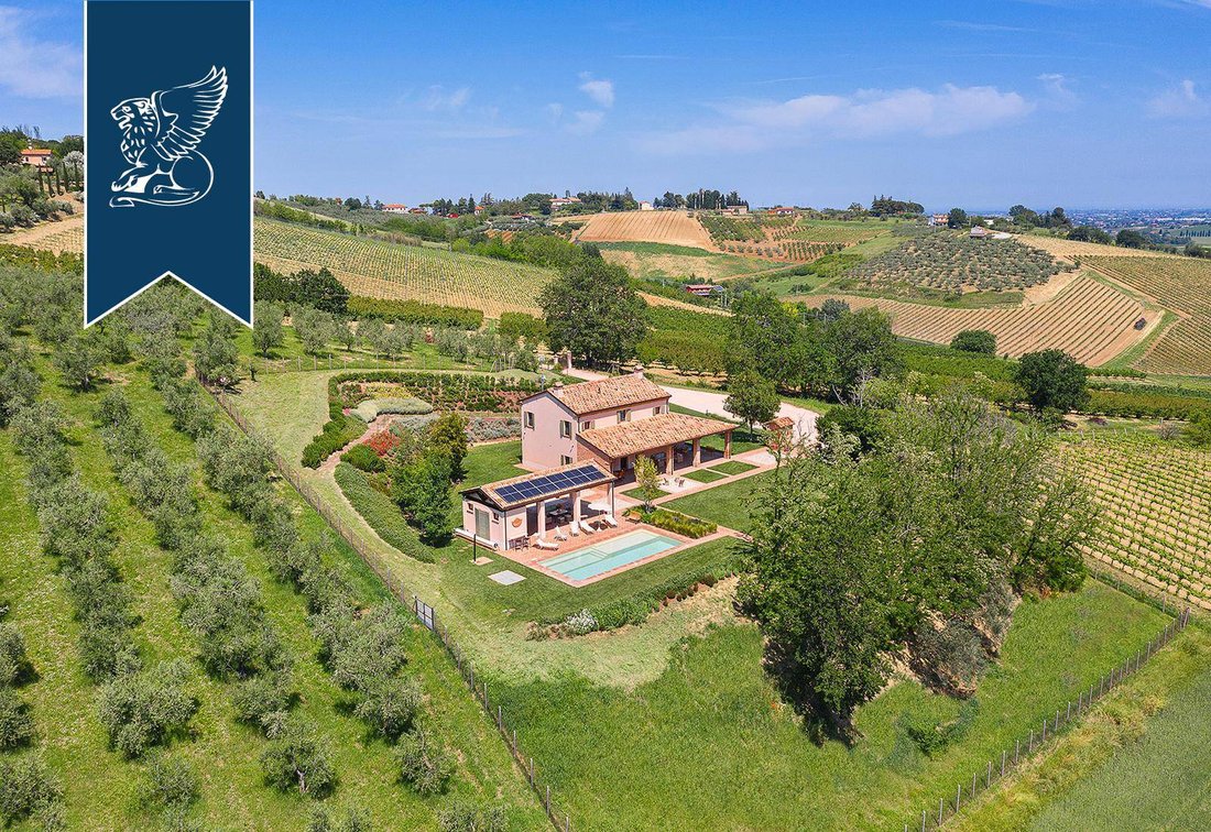 Villa in Longiano, Emilia-Romagna, Italy 2 - 12080888