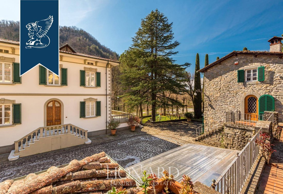 Villa in Bagni di Lucca, Tuscany, Italy 1 - 12919045
