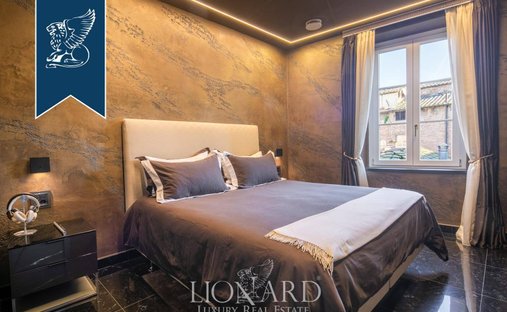 Apartment in Historic Center, Siena, Tuscany 1