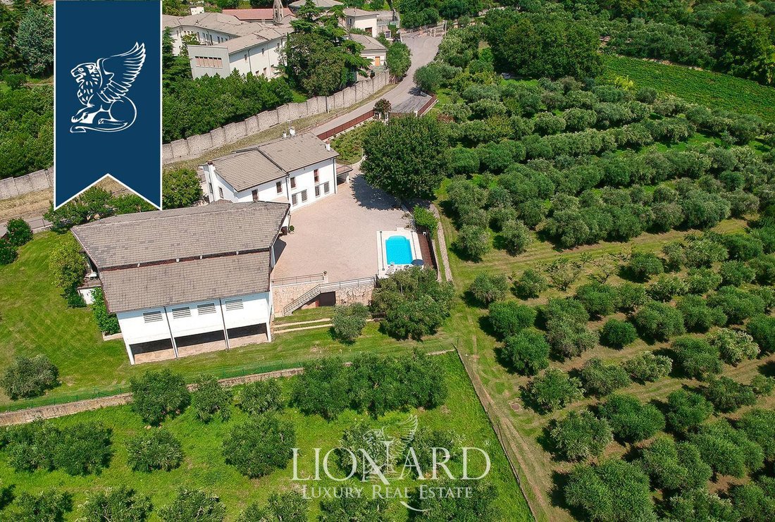 Villa in Verona, Veneto, Italy 5 - 11127213