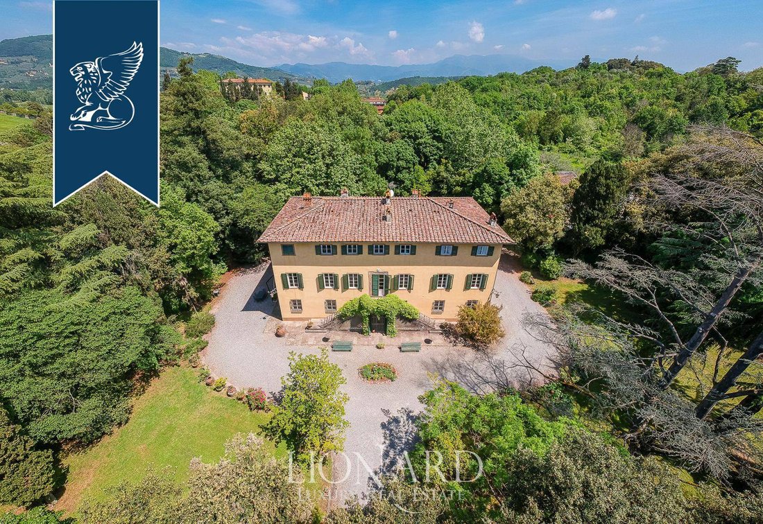 Villa in Area Monte San Quirico - Sant'Alessio, Lucca, Tuscany 3 - 12060654