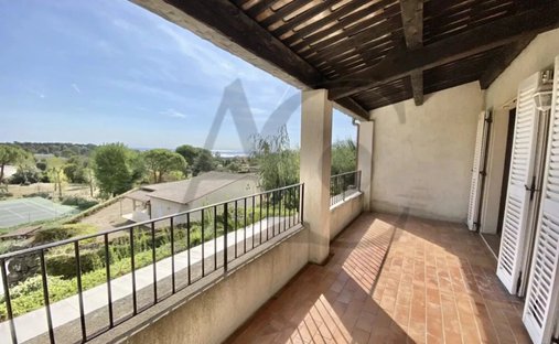 Apartment in Vaug, Villeneuve-Loubet, France 1