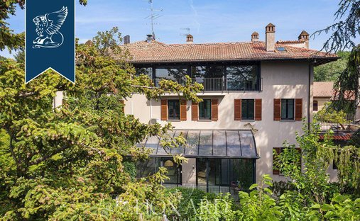 Castle for Sale in Montonate, Lombardy, Italy