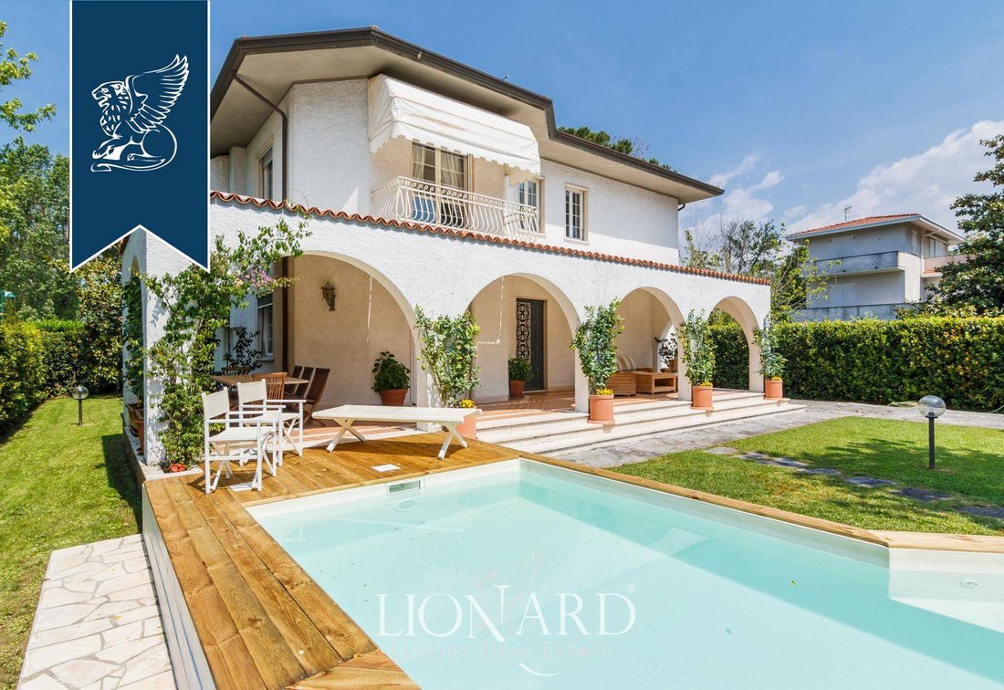 Villa in Roma Imperiale, Forte dei Marmi, Tuscany 4 - 10919146