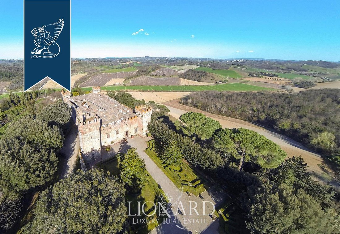 Castello a Toscana, Italia 5 - 10918287