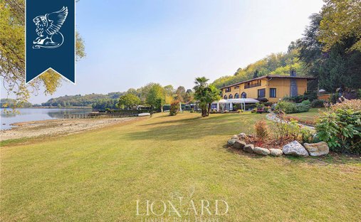 Villa in Candia Canavese, Piedmont, Italy 1