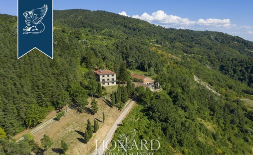 Villa in Borgo San Lorenzo, Tuscany, Italy 1