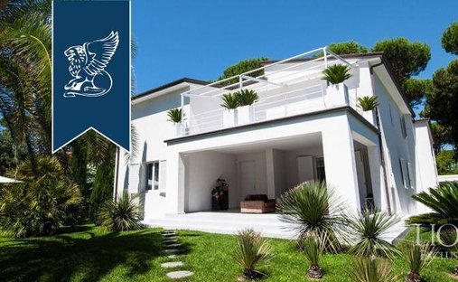 Villa in Roma Imperiale, Forte dei Marmi, Tuscany 1