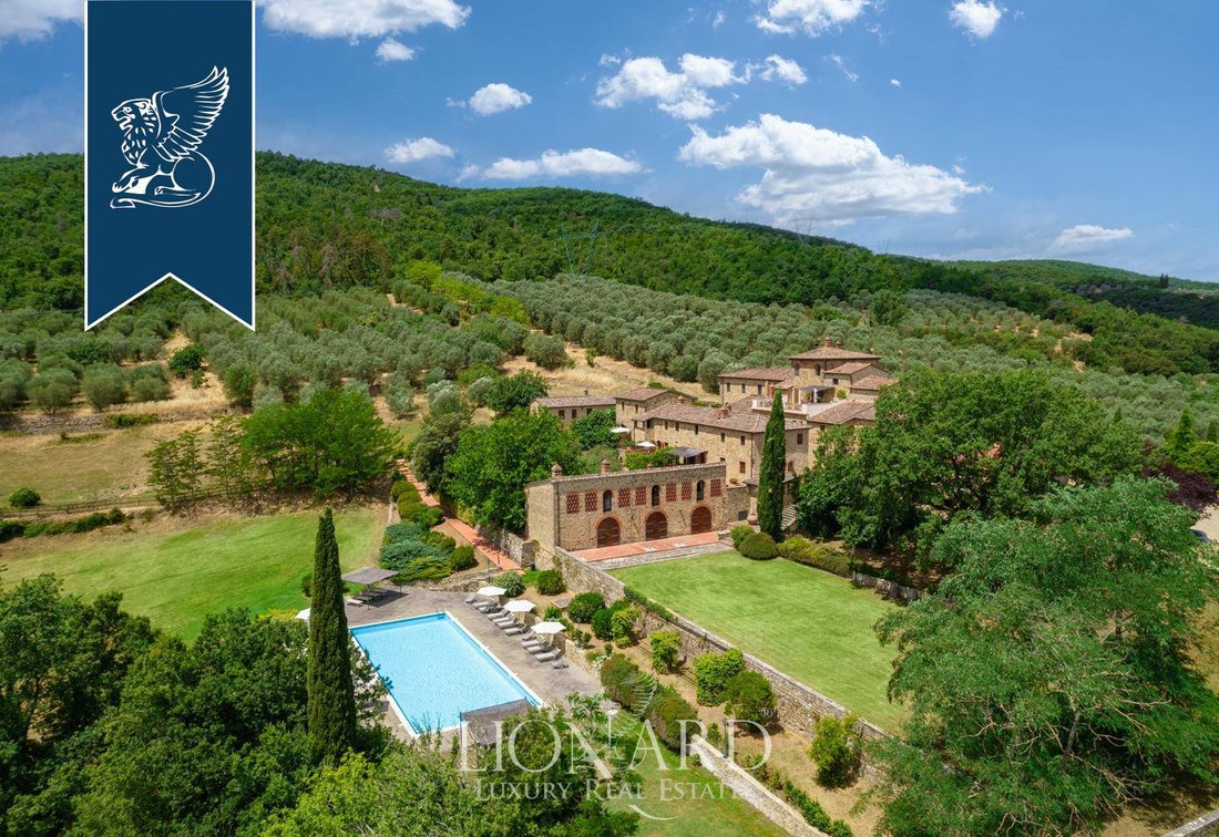 Villa in Bucine, Tuscany, Italy 1 - 11605673