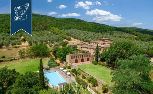 Villa in Bucine, Tuscany, Italy 1