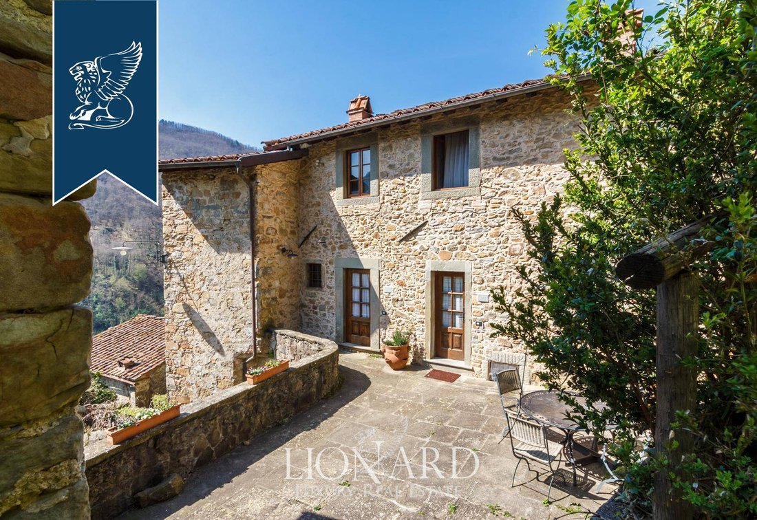 Villa in Bagni di Lucca, Tuscany, Italy 4 - 10918168