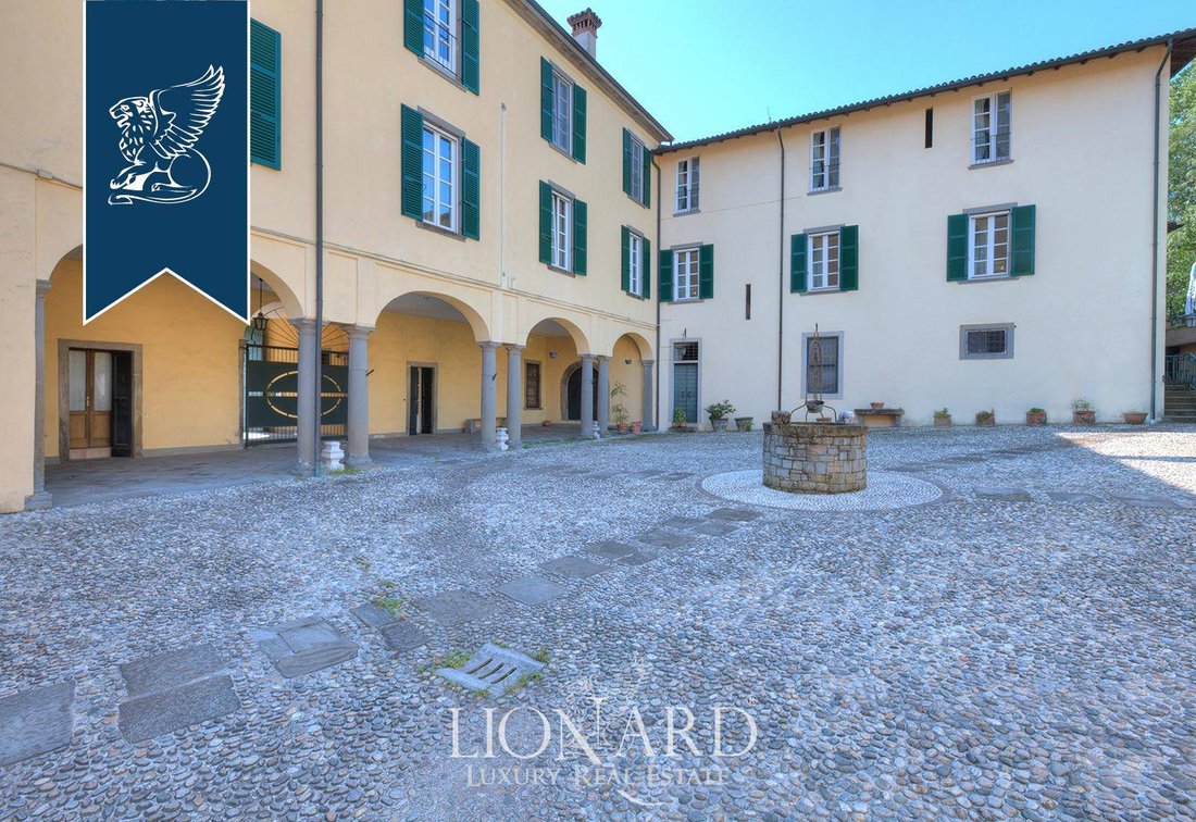 Villa in Paratico, Lombardy, Italy 1 - 10918325