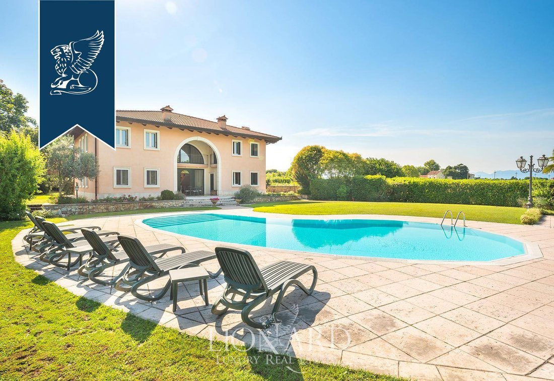 Villa in Sankt Pius X - Bertesinella, Vicenza, Venetien 3 - 12206346