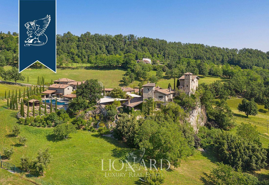 La Corona di Val Nure: A Timeless Hamlet Where Stone Whispers to Sky