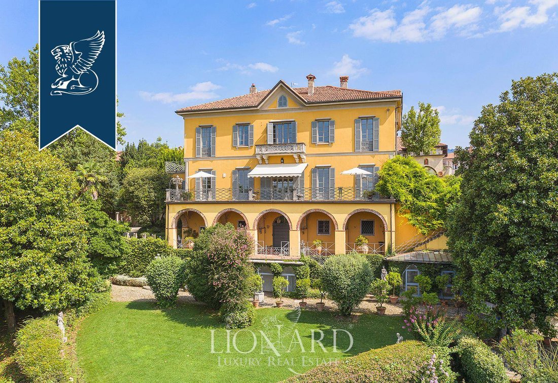Villa in La Valletta Brianza, Lombardy, Italy 2 - 11598963