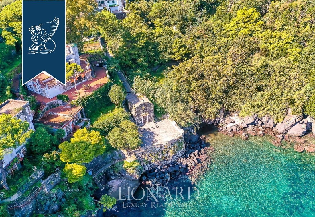 Villa in Ischia, Campania, Italy 1 - 12421676