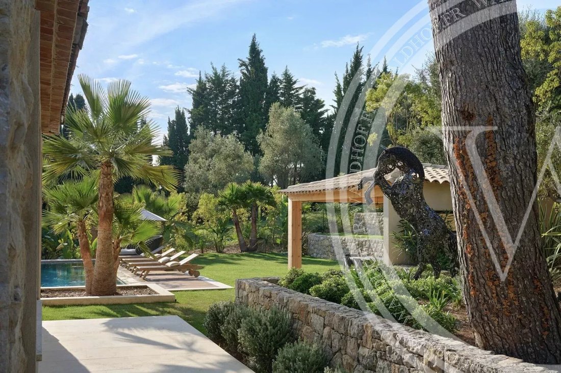 Villa in Mougins, Provence-Alpes-Côte d'Azur, France 2 - 15064771