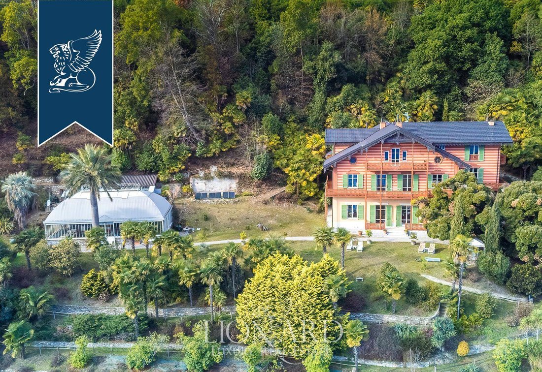 Villa in Verbania, Piedmont, Italy 5 - 12594656