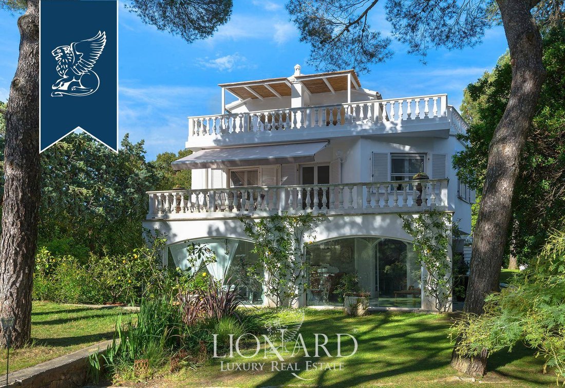 Villa in Livorno, Tuscany, Italy 1 - 10918602