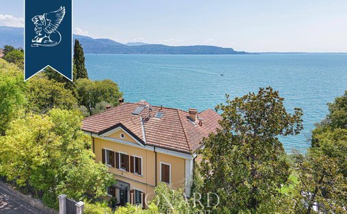 Apartment in Gardone Riviera, Lombardy, Italy 1
