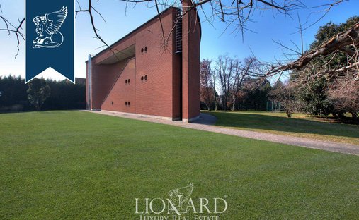 Villa a Bernareggio, Lombardia, Italia 1