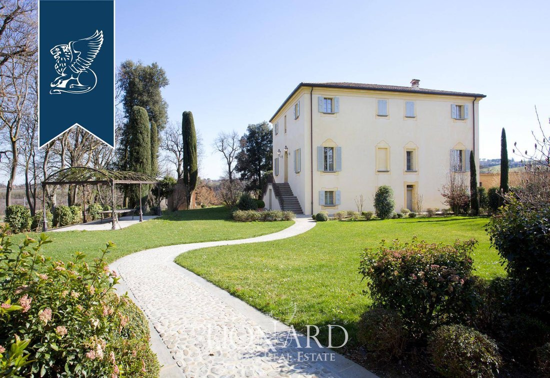 Villa in Dozza, Emilia-Romagna, Italy 1 - 12049607