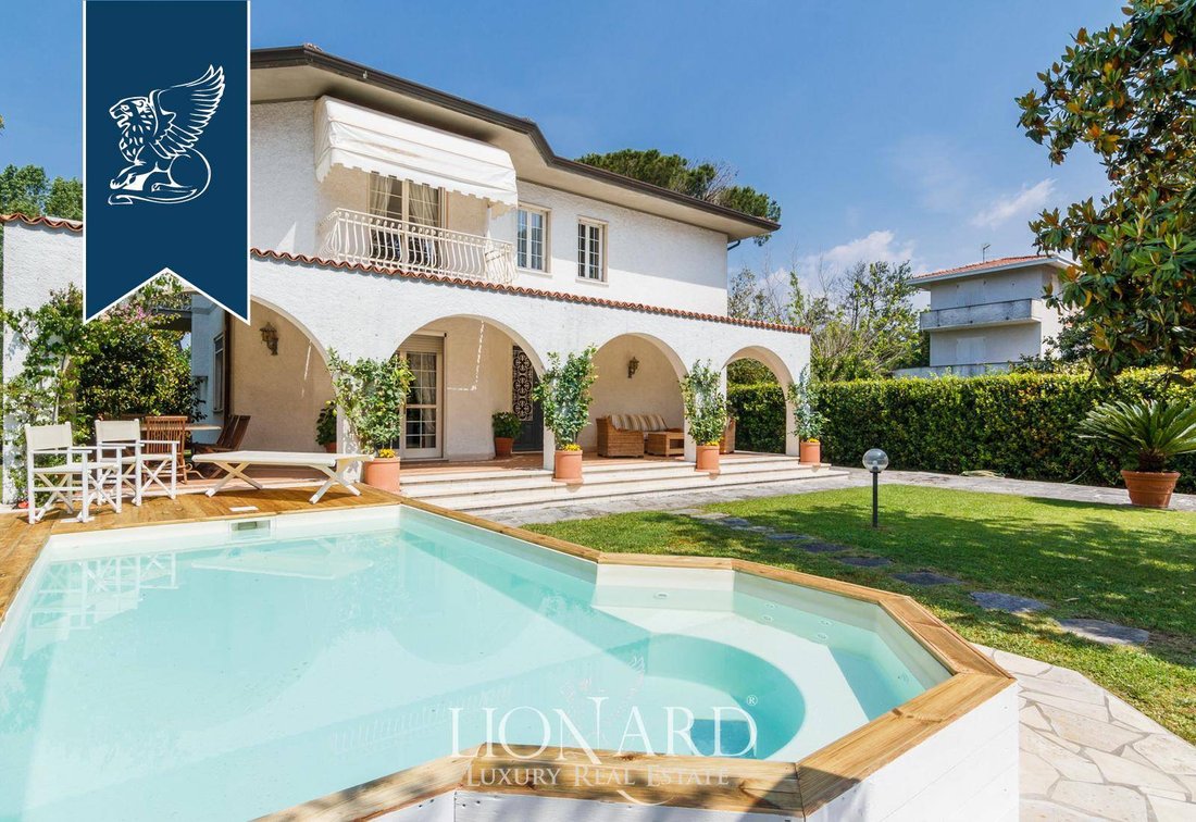 Villa in Roma Imperiale, Forte dei Marmi, Tuscany 3 - 10919146