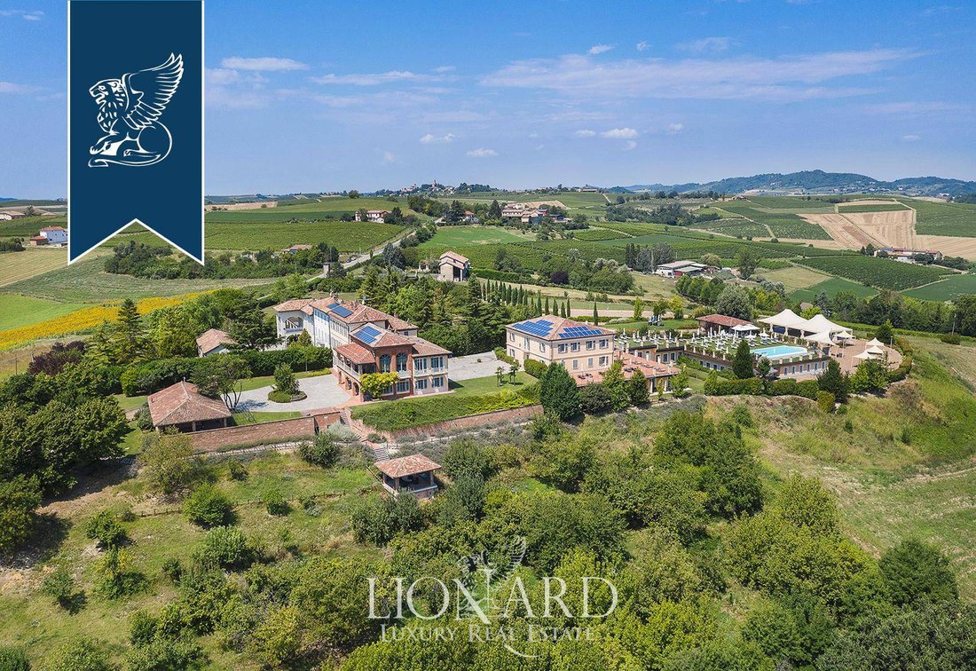 Villa in Vignale Monferrato, Piedmont, Italy 2 - 11127344