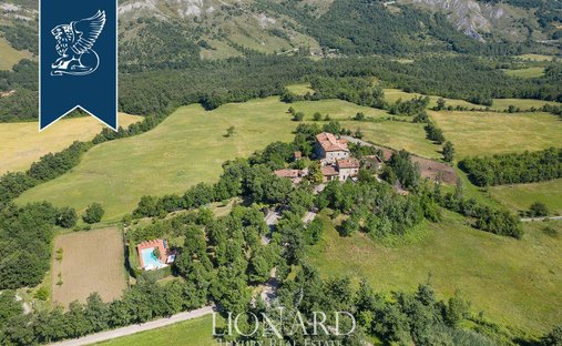 Villa in Grizzana Morandi, Emilia-Romagna, Italy 1
