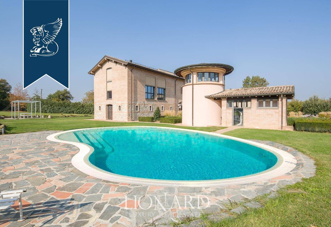 Villa in Quattro Castella, Emilia-Romagna, Italy 2 - 11252328