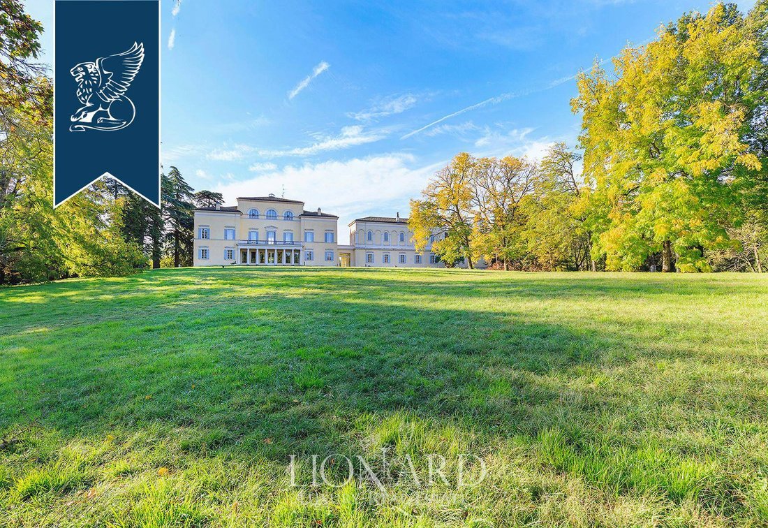 Villa in Center, Parma, Emilia-Romagna 5 - 11271202