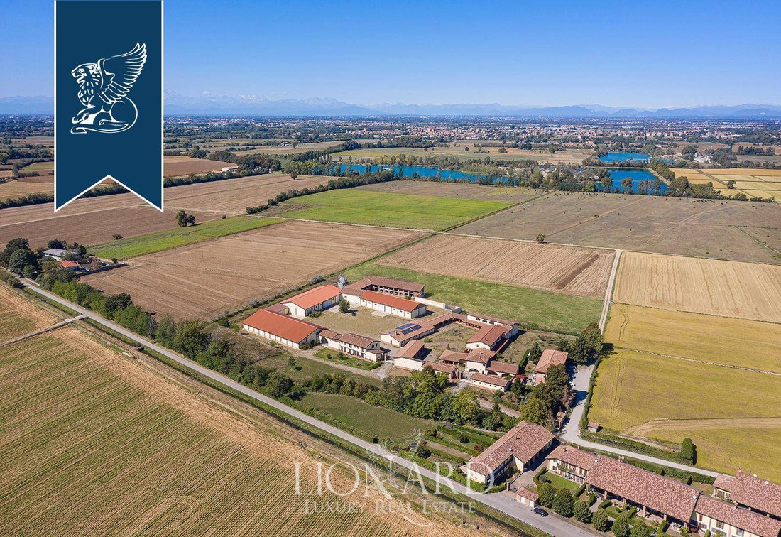 Villa in Cusago, Lombardy, Italy 5 - 12410234